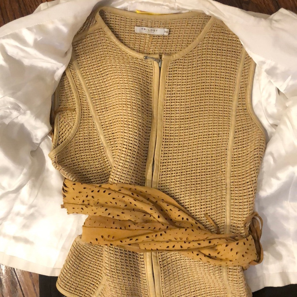 TRILOGY TOPS WOWS WOVEN LEATHER